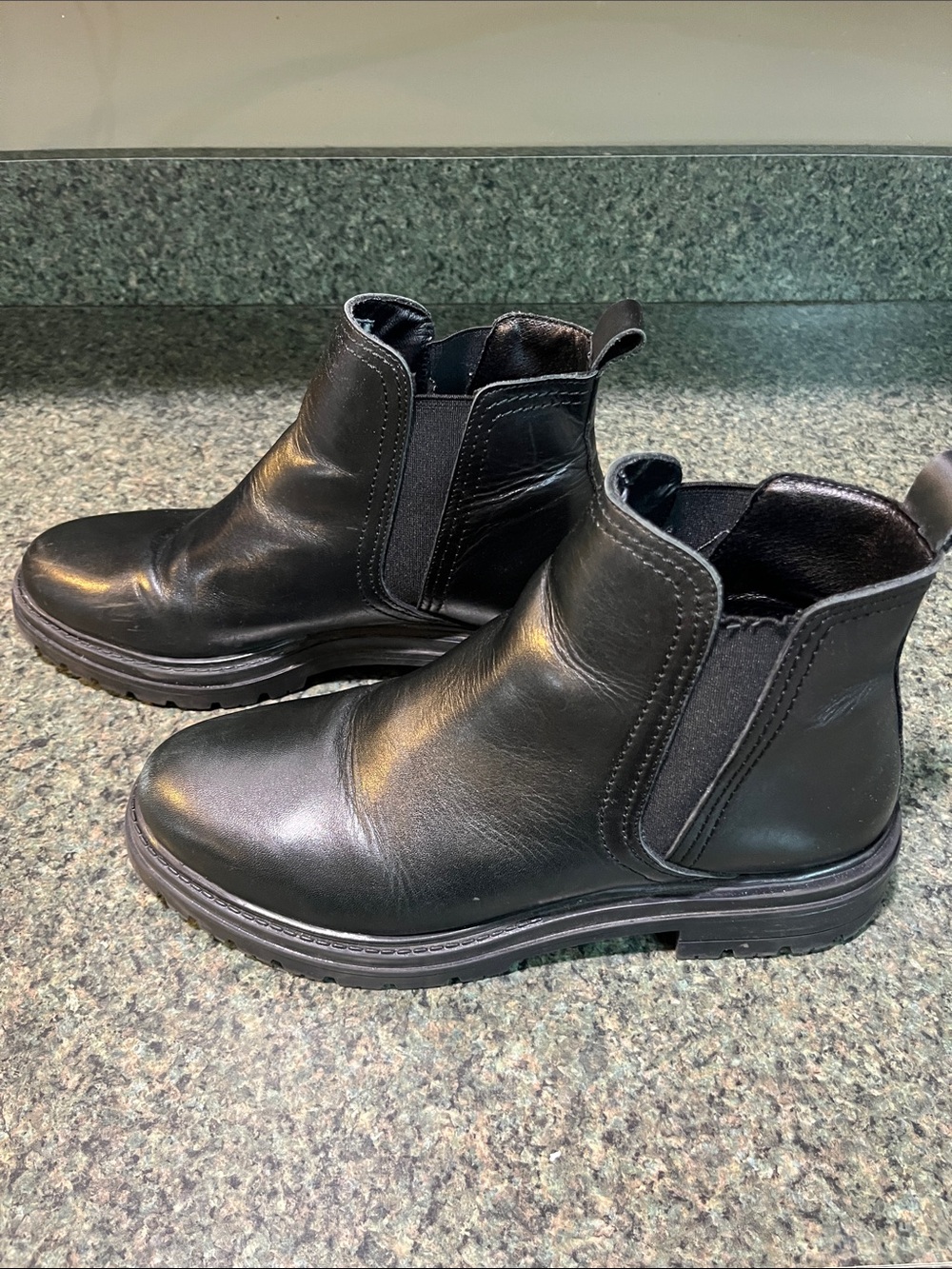 Steve Madden Black Boots - Classic Slip-On Style - Picture 4 of 10